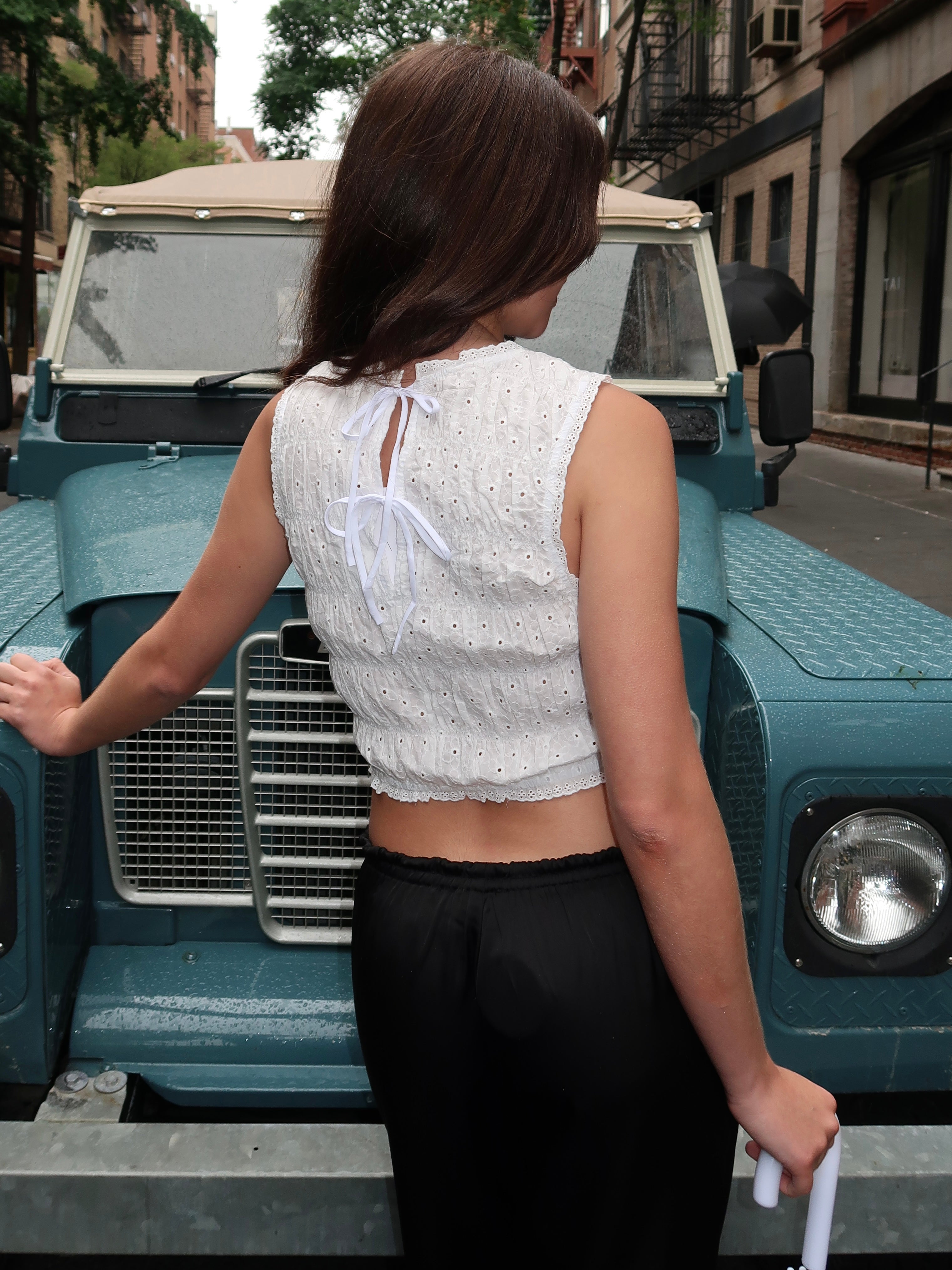 Storm Top in White – Isalis
