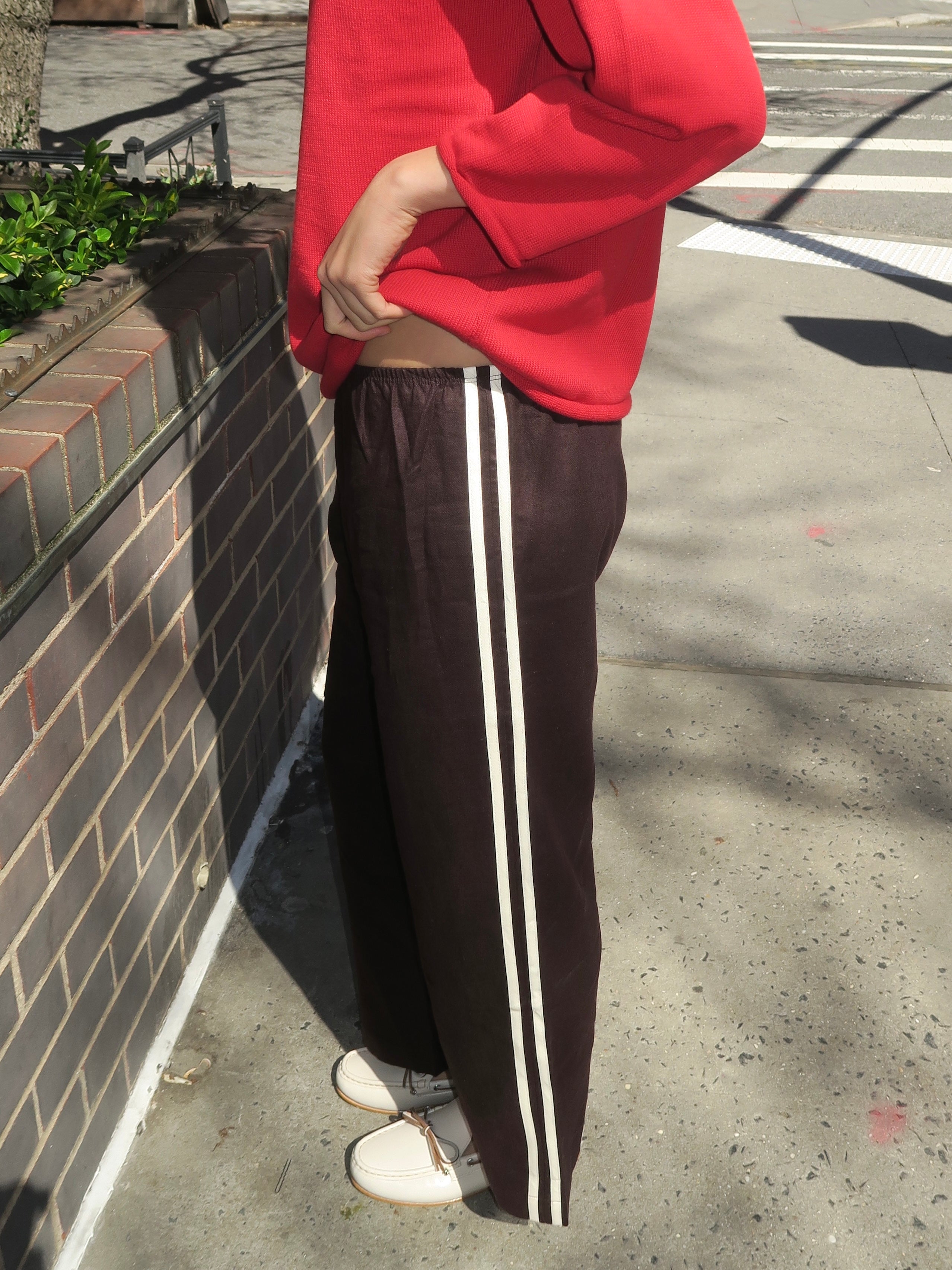 Linen Stripe Crop Racer Pant in Espresso