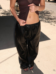 Zoela Pant in Black