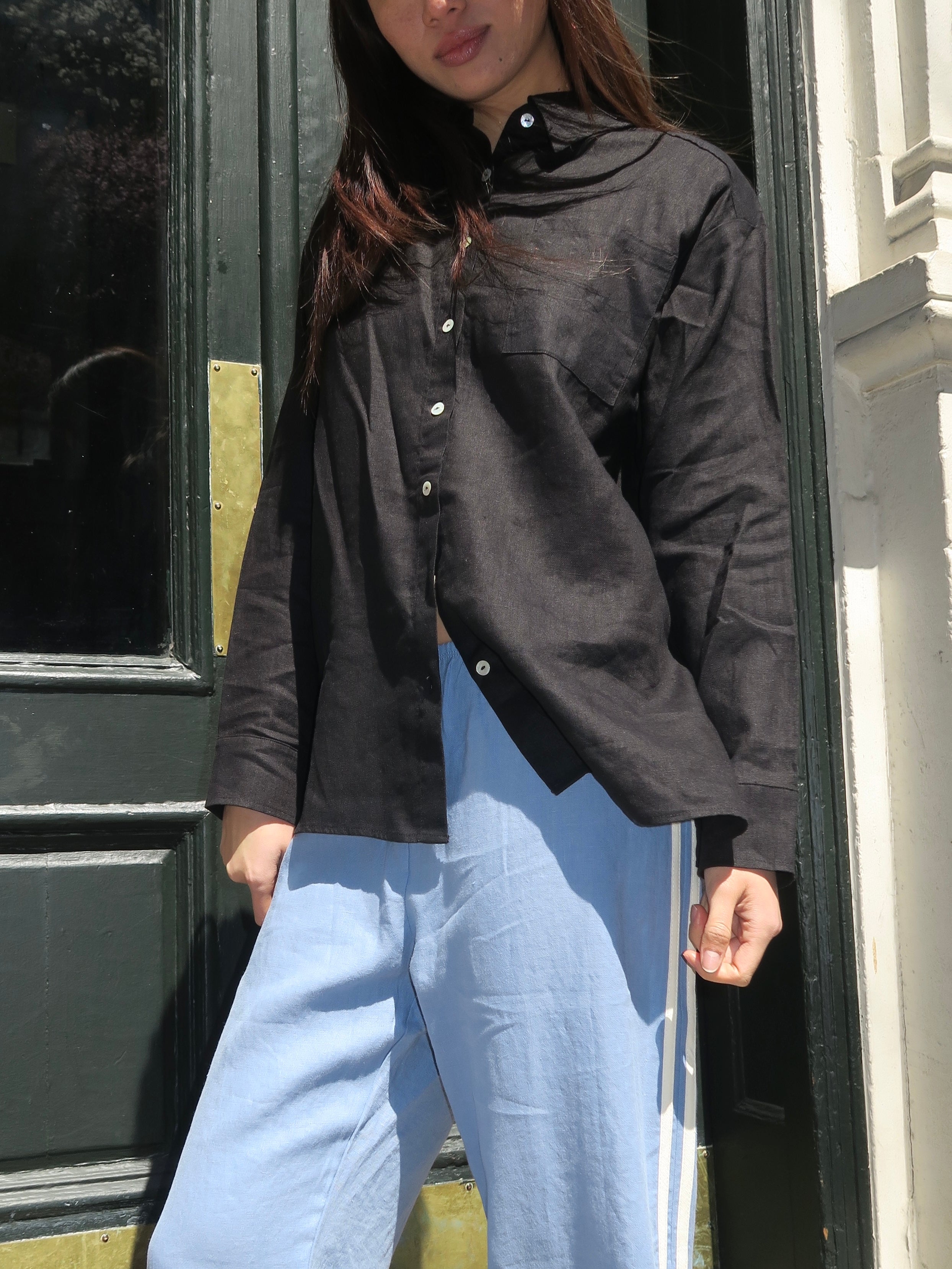 Linen Relaxed Shirt in Jet