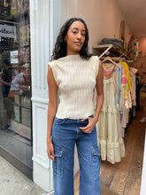 Load image into Gallery viewer, Jorja Top in Cream
