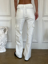 Load image into Gallery viewer, Robin Cargo Jean in White
