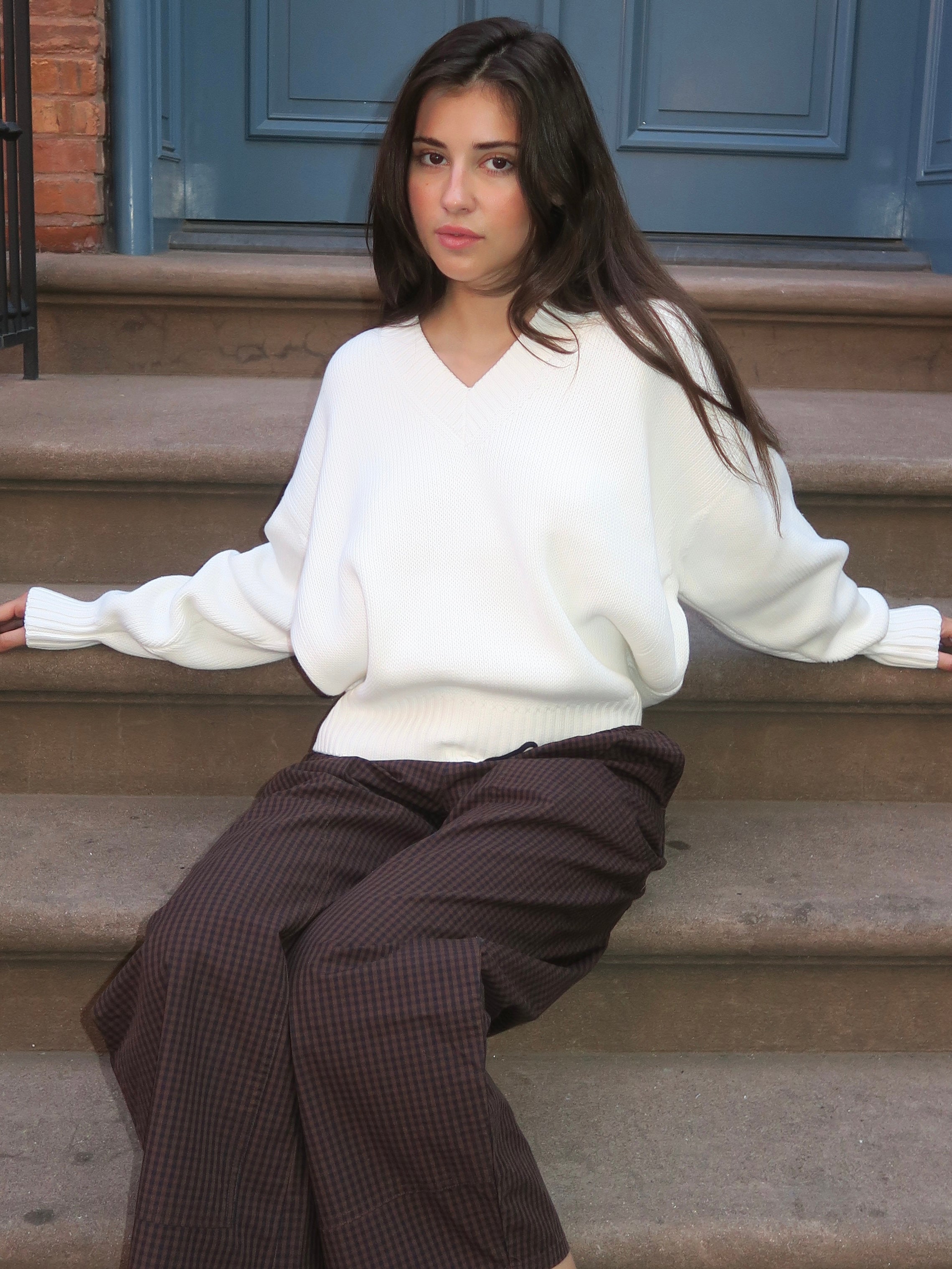 Nika Heavyweight V Neck Sweater in White