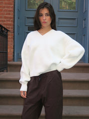 Nika Heavyweight V Neck Sweater in White