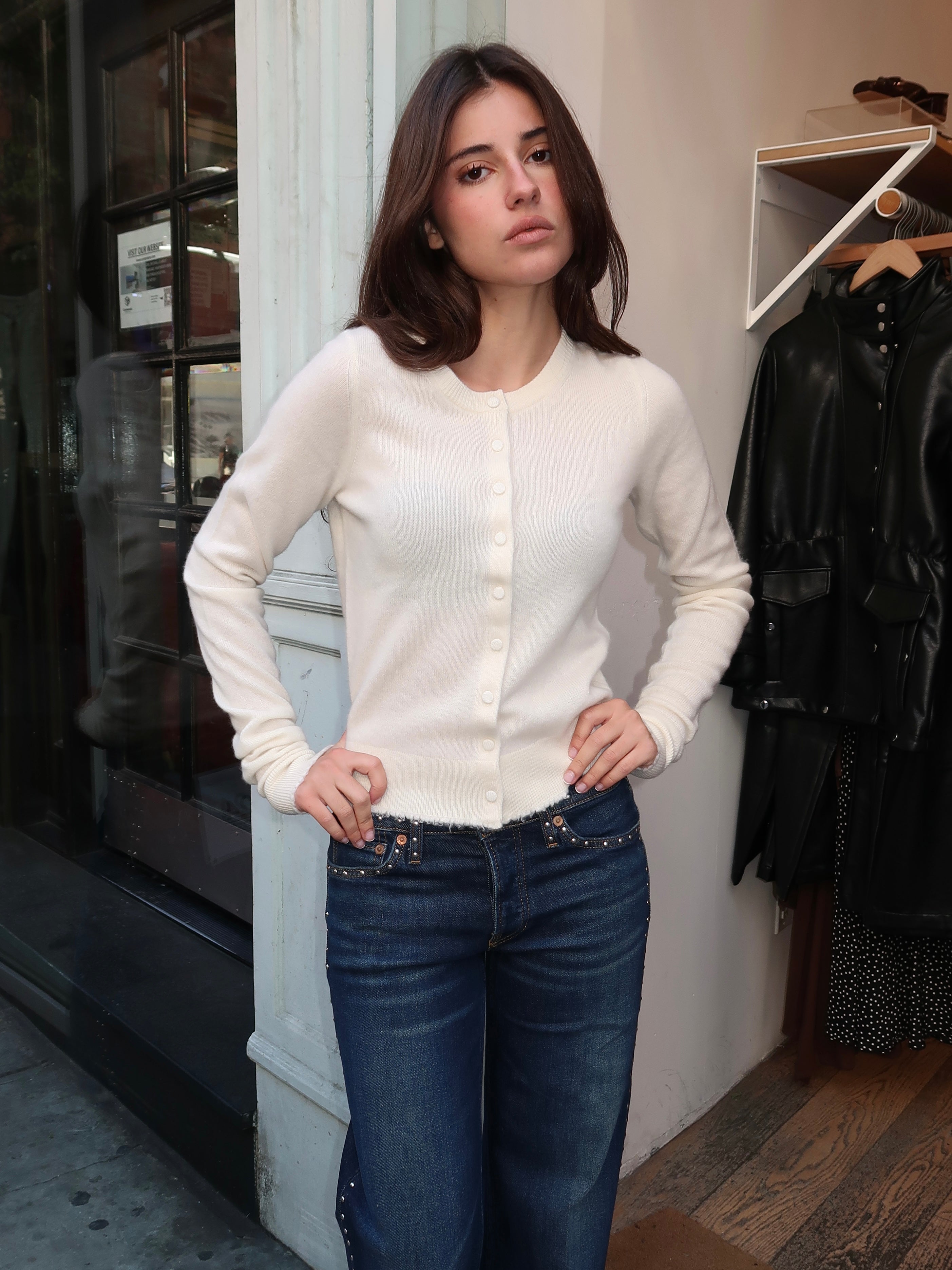 Cashmere Crewneck Cardigan in Ivory