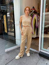 Load image into Gallery viewer, Twill Cropped Vest in Sand
