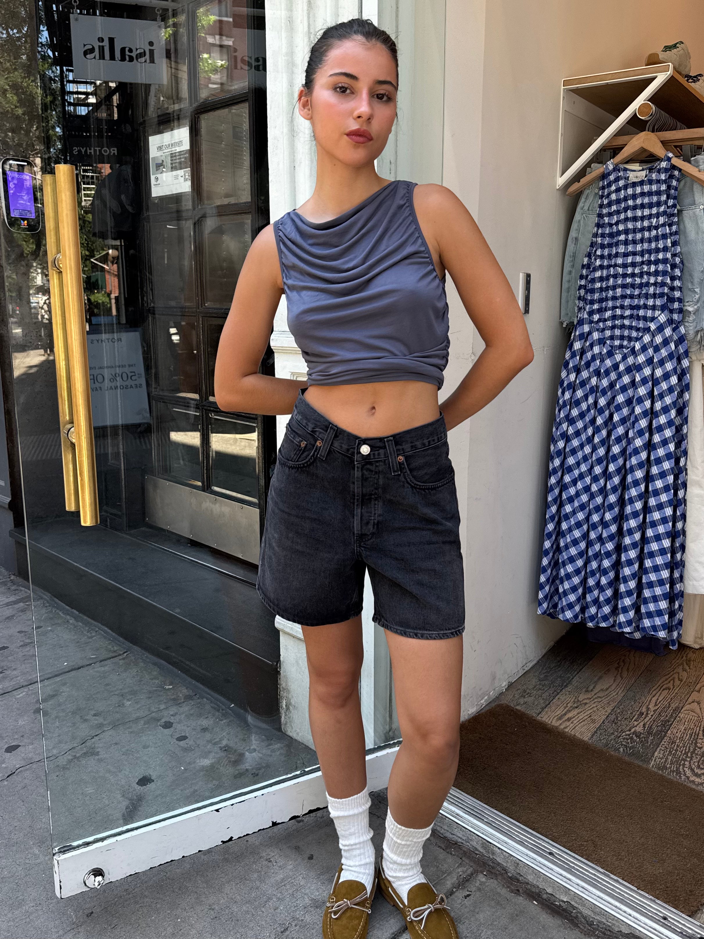 V-Waist Short in Bounce