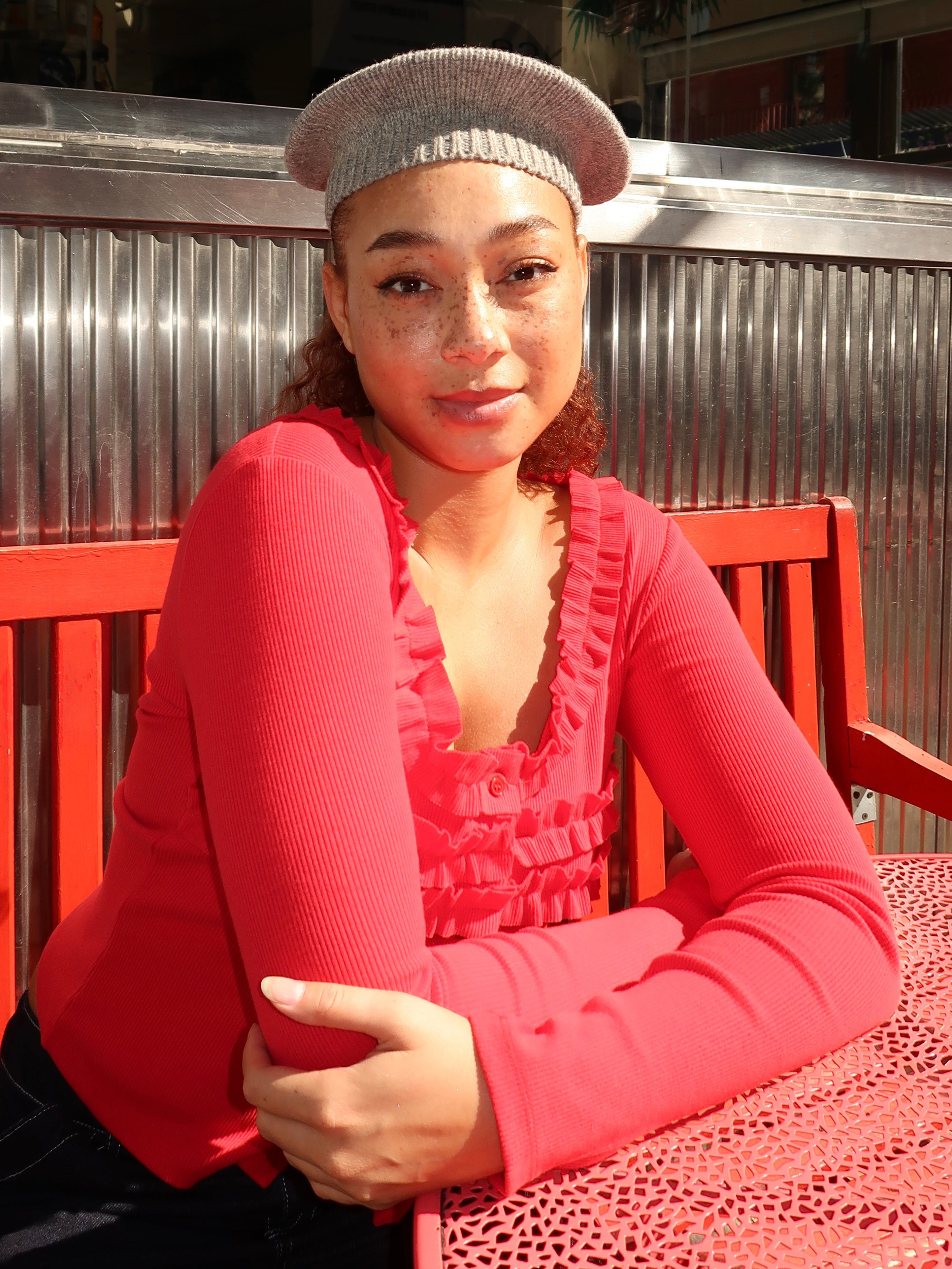 Knitted Beret With Bow in Multi