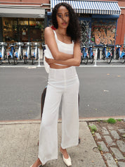Syna Pant in White
