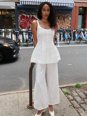 Syna Pant in White