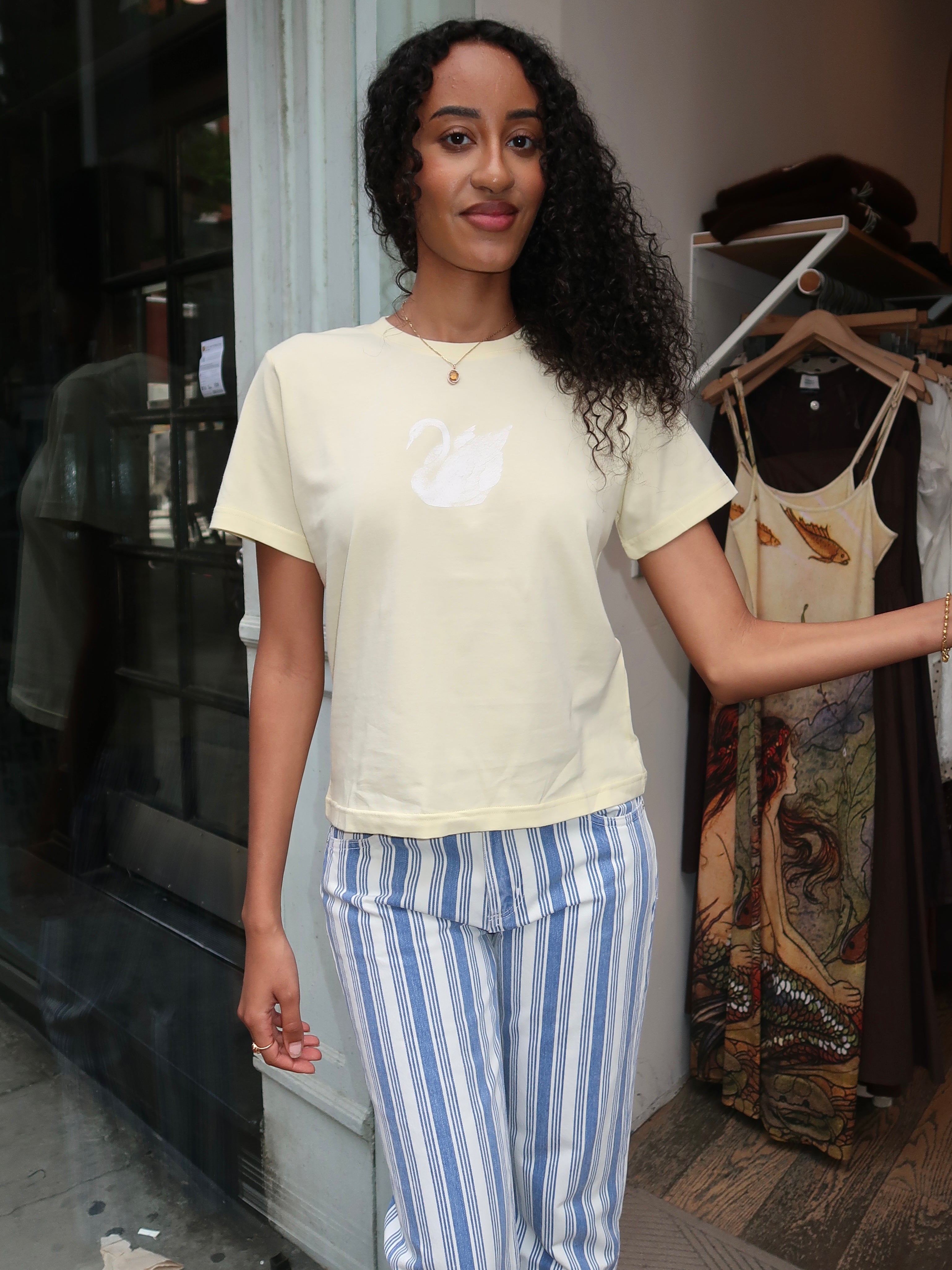 Godiva T-Shirt in Vanilla