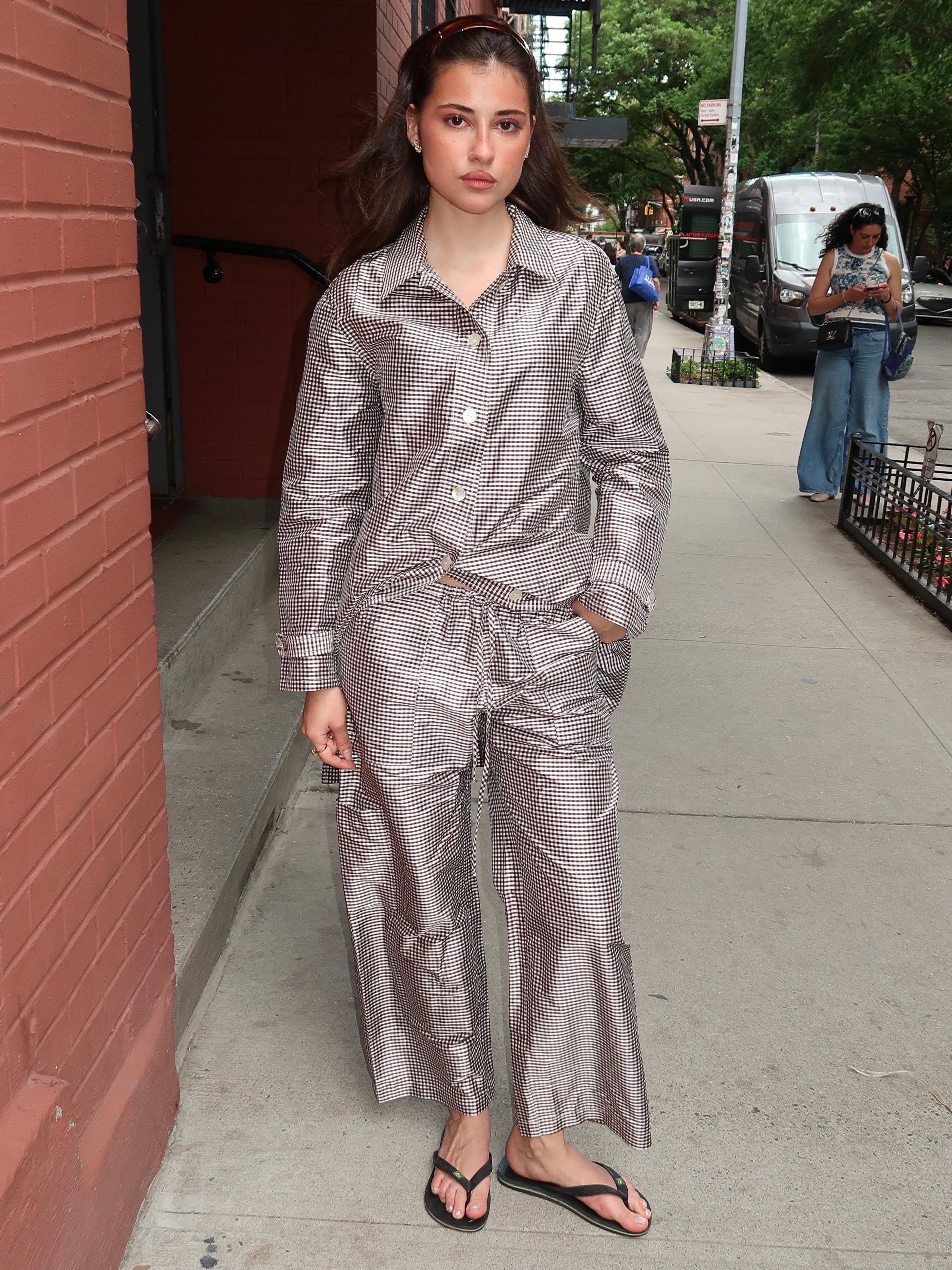 Taffeta Gingham Drawstring Cargo Pant in Espresso