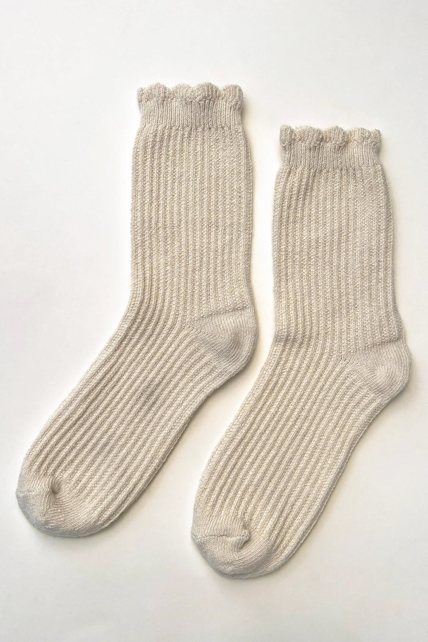 Linen Scallop Socks in Naturel