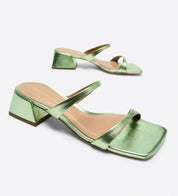 Near Heels in Mint