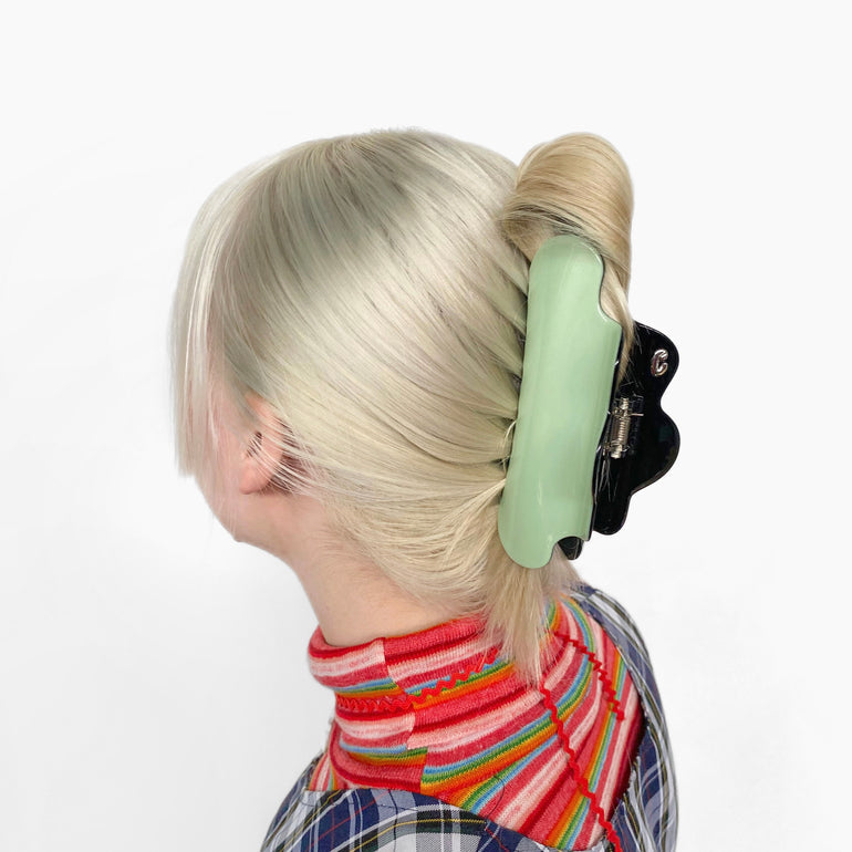 Nimbus Claw Clip in Haze