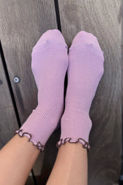 The Petite Ruffled Modal Socks in Lilac/Brown