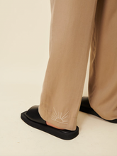 Load image into Gallery viewer, Amalfi Pants in Caramel
