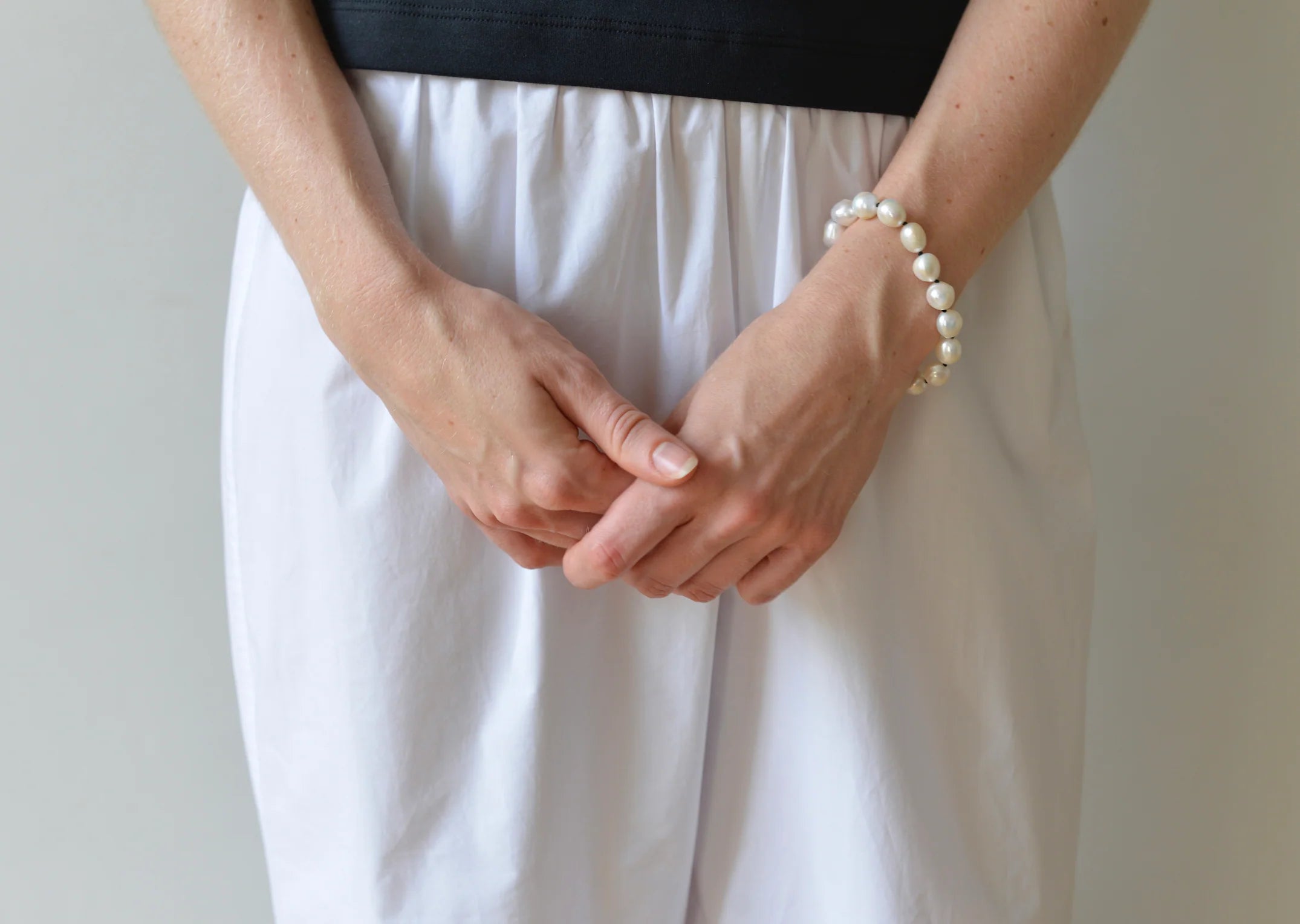 Clara Bracelet in Pearl & Gold