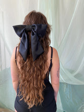 Load image into Gallery viewer, Giant Bow Clip in Black
