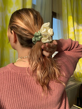 Load image into Gallery viewer, Rosette Scrunchie in Ivory
