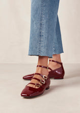 Load image into Gallery viewer, Luke Onix Wine Burgundy Leather Ballet Flats
