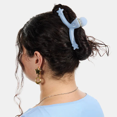 Single Star Loop Claw in Baby Blue
