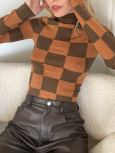 Load image into Gallery viewer, Harri In Hazelnut/Cinnamon Check
