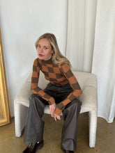 Load image into Gallery viewer, Harri In Hazelnut/Cinnamon Check
