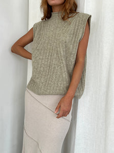 Anne Mock Vest in Tea