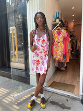Load image into Gallery viewer, Pareo Dress in Retro Flower
