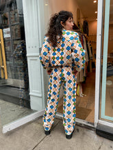 Load image into Gallery viewer, Perrie Flower Printed Terry Pants
