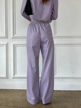 Load image into Gallery viewer, Calie in Lilac
