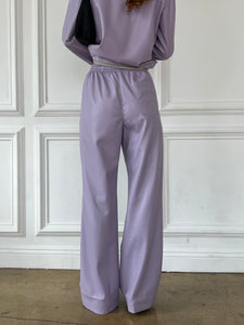 Calie in Lilac