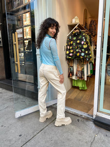 Evelyn Jean in Ecru