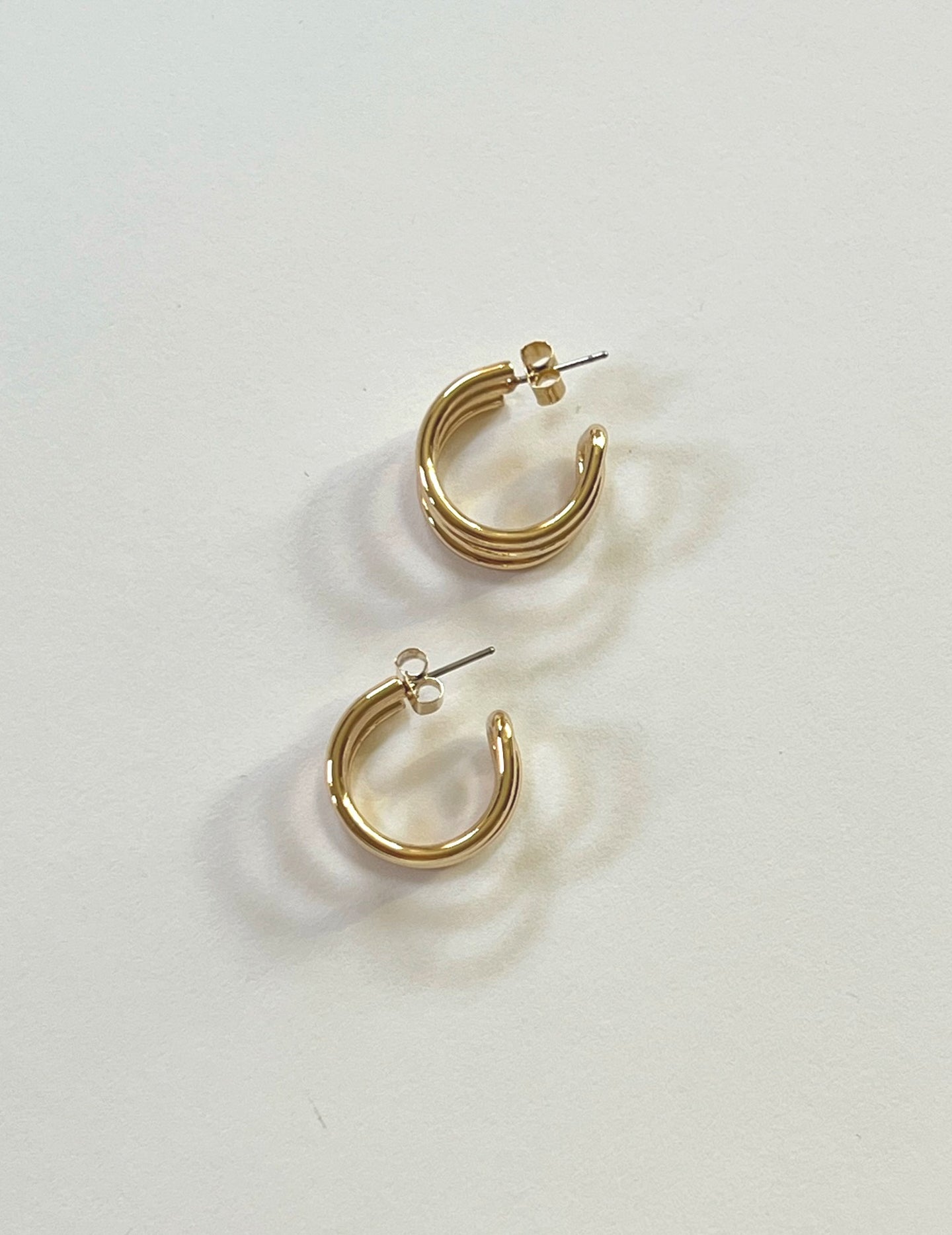 Wide Pronged Gold Hoop