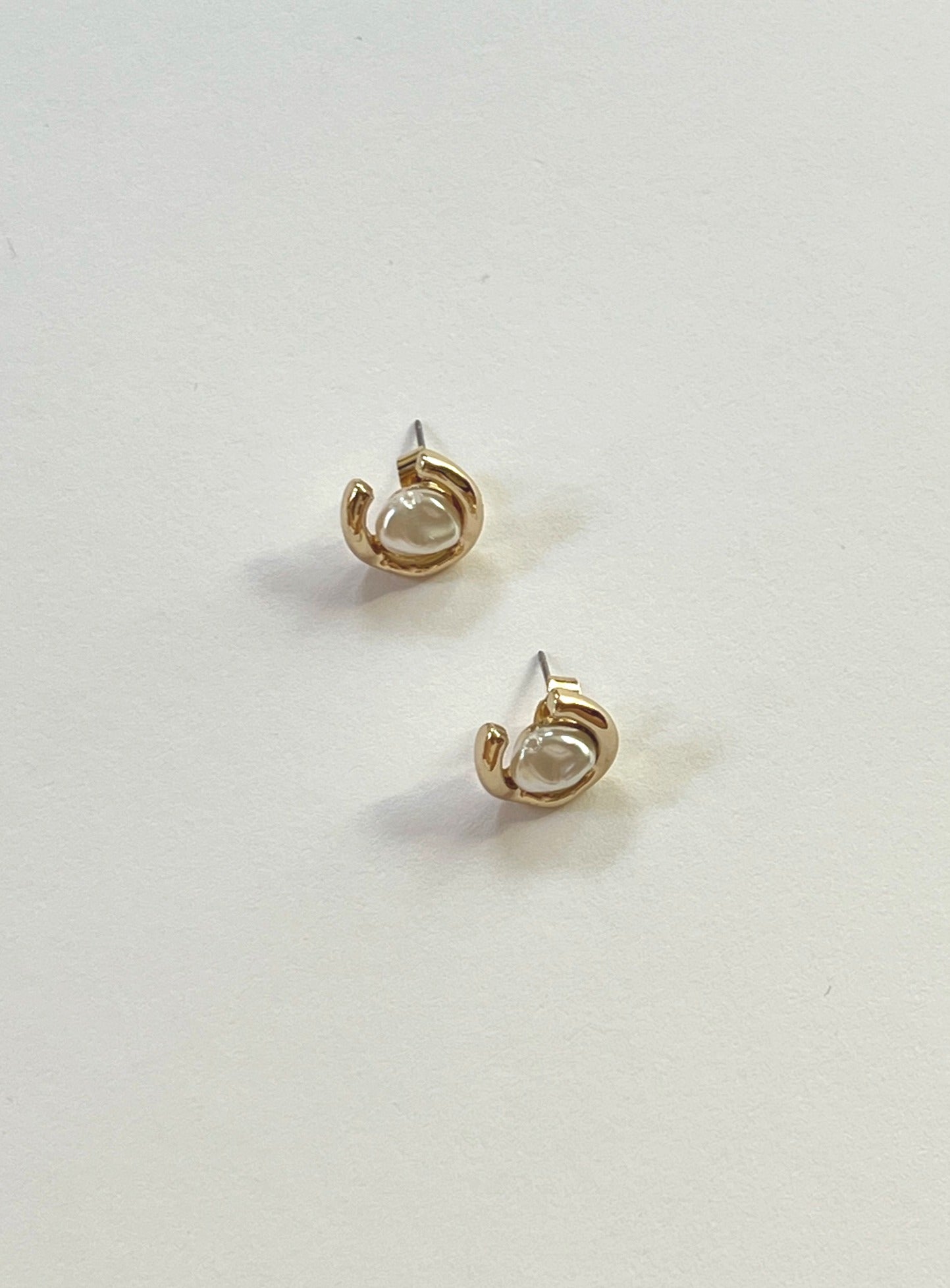 Pearl Stud Enclosed in Gold