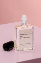 Load image into Gallery viewer, Perfume Oil No.04 Bois de Balincourt
