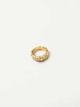 Load image into Gallery viewer, Libby Ring in Gold/Cream sz 7
