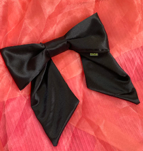 Load image into Gallery viewer, Giant Bow Clip in Black
