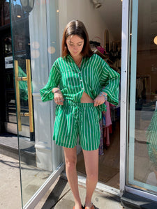 Sereno Shorts in Maya Stripe Green
