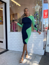 Load image into Gallery viewer, Colourblock Wavy Knit in Navy/Green
