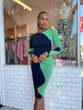 Load image into Gallery viewer, Colourblock Wavy Knit in Navy/Green
